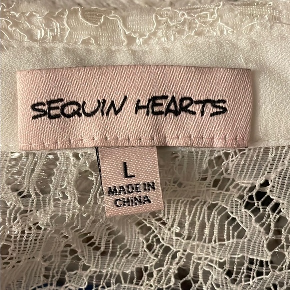 White 3/4 Sleeve Notched Collar Lace Women's Blouse Sequins & Hearts - Picture 9 of 15